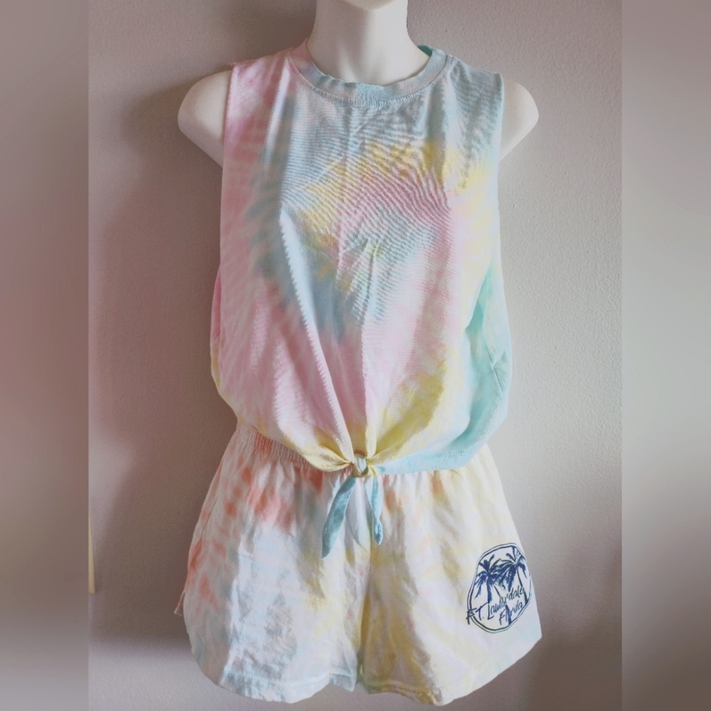 Tie dye Short and tank top set Small